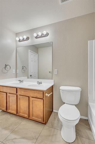 Building Photo - 9204 Tierra Verde Dr