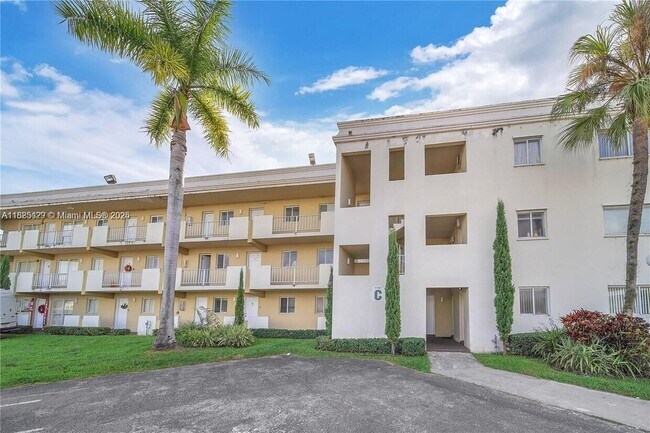 Building Photo - 7737 SW 88th St