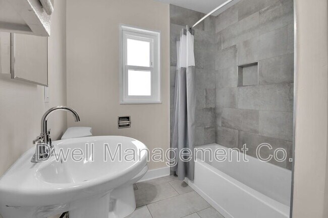 Building Photo - 4521 3rd St