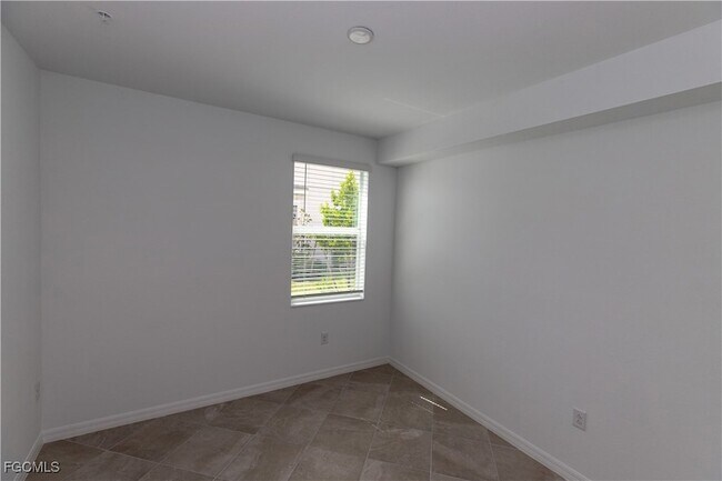 Building Photo - 16524 Kingwood Ln