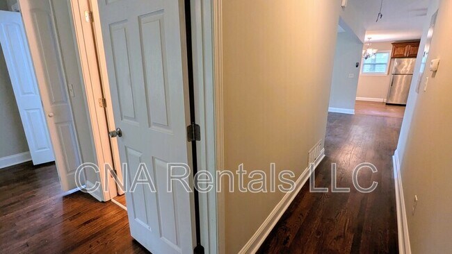 Building Photo - 631 Blackhawk Cir