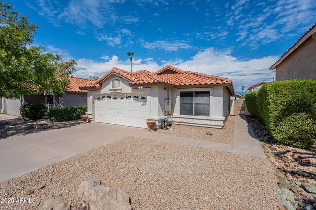 Primary Photo - 8846 E Windrose Dr