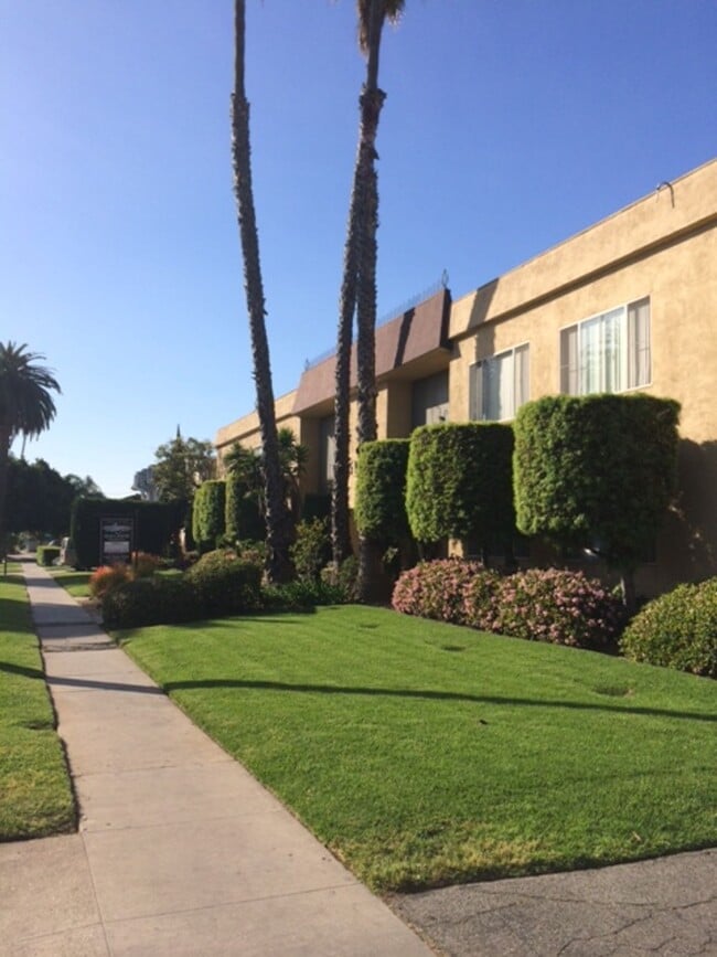 Building Photo - 3729 Westwood Blvd