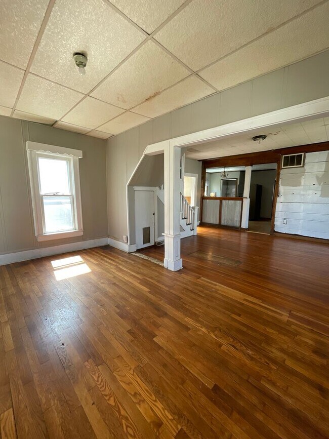 Building Photo - 209 Congress St