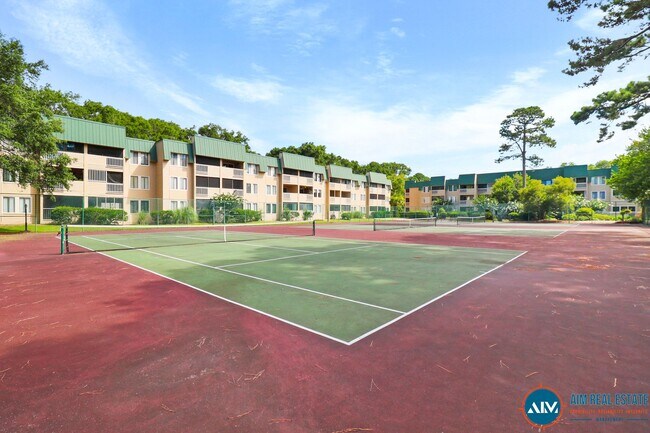 Building Photo - Move-In Ready 2 Bedroom Condo – Steps from Port Royal Sound - Available Now!