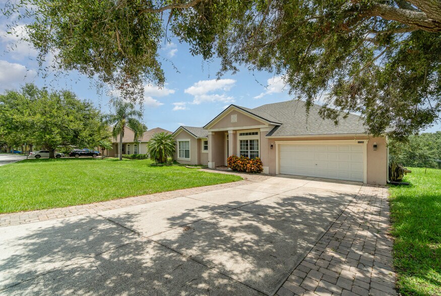 Primary Photo - 11526 Wishing Well Ln