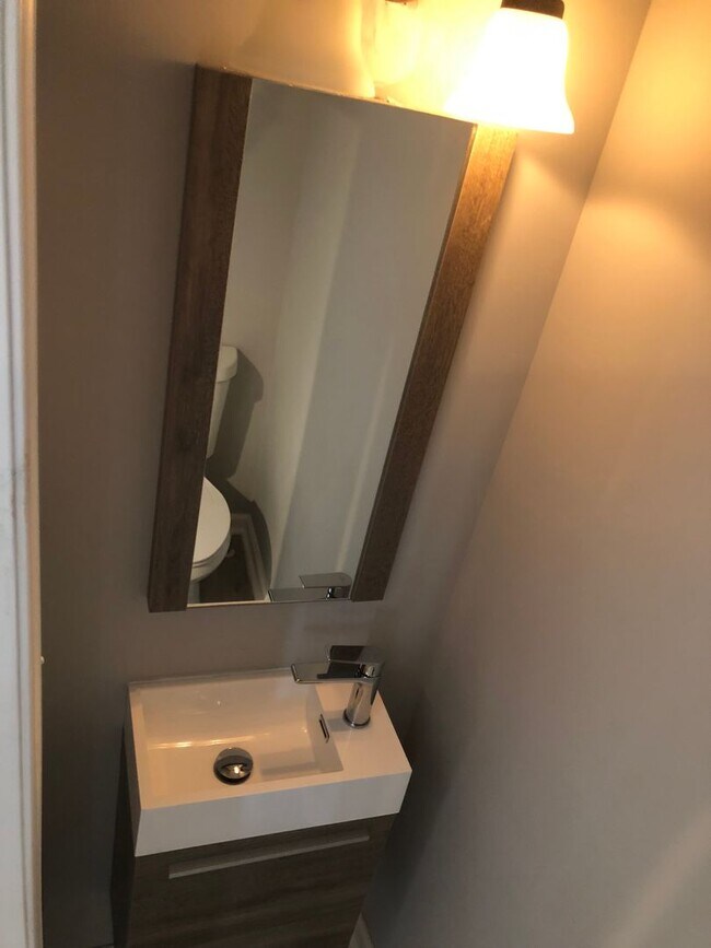 Building Photo - 1637 S Marston St