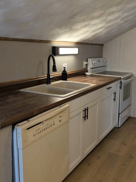 New dishwasher coming - 327 S Adams St