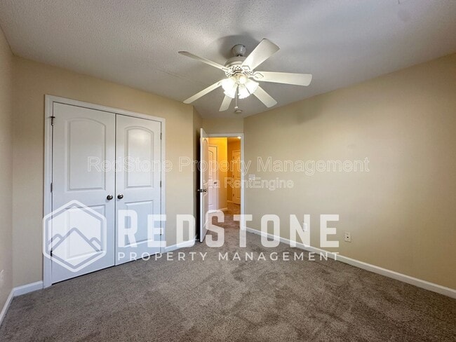 Building Photo - 610 Thistle Dr