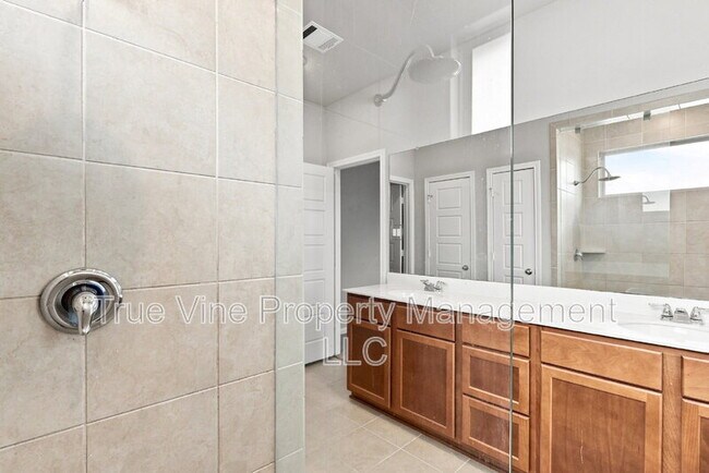 Building Photo - 9102 Devils River