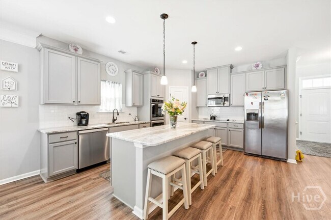 Building Photo - 3 Swallow Tail Cir