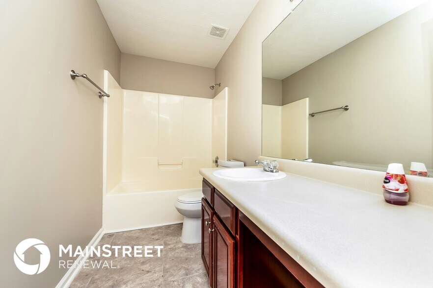 Building Photo - 11181 James Madison Dr