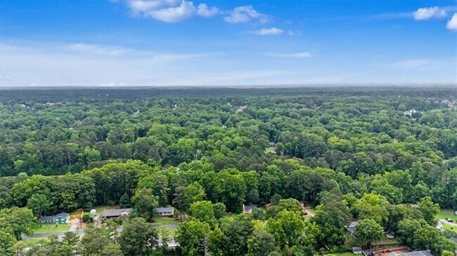 Building Photo - 2985 Fredrick Dr
