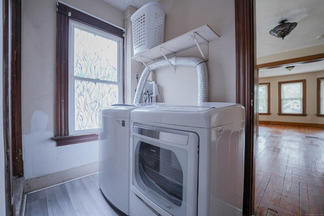 Building Photo - 134 Gorham Ave