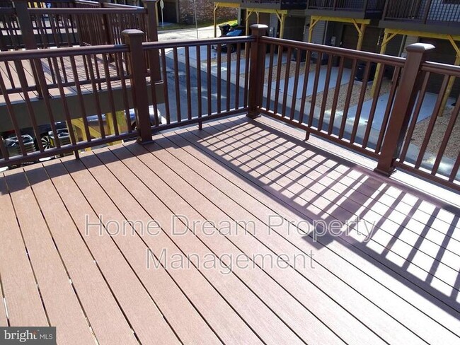 Building Photo - 1024 Trestle Dr
