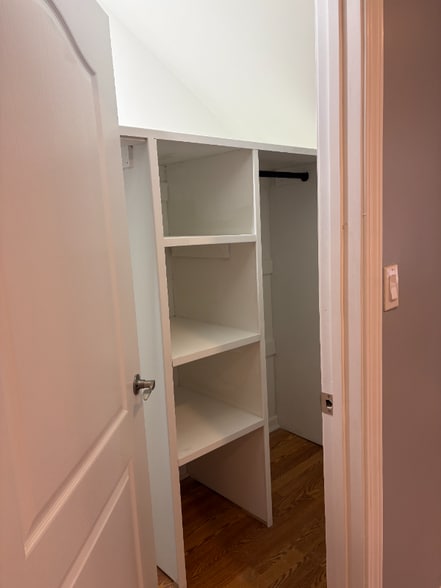 Building Photo - 15886 Northlawn St