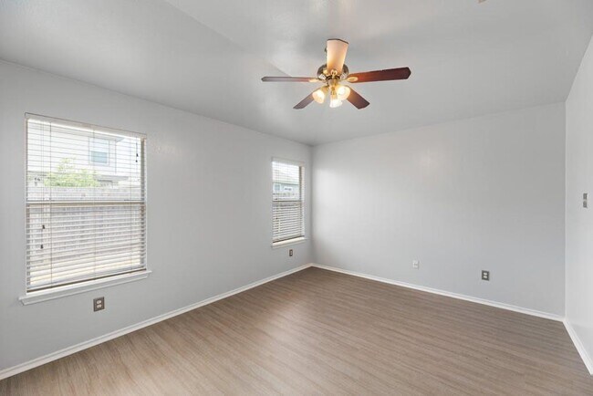 Building Photo - 12816 Dwight Eisenhower St