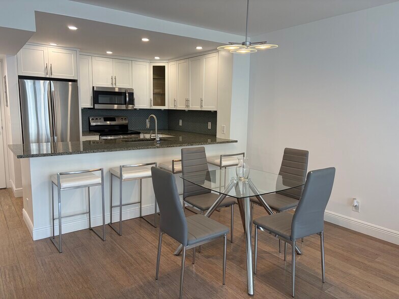 Kitchen - 3540 S Ocean Blvd
