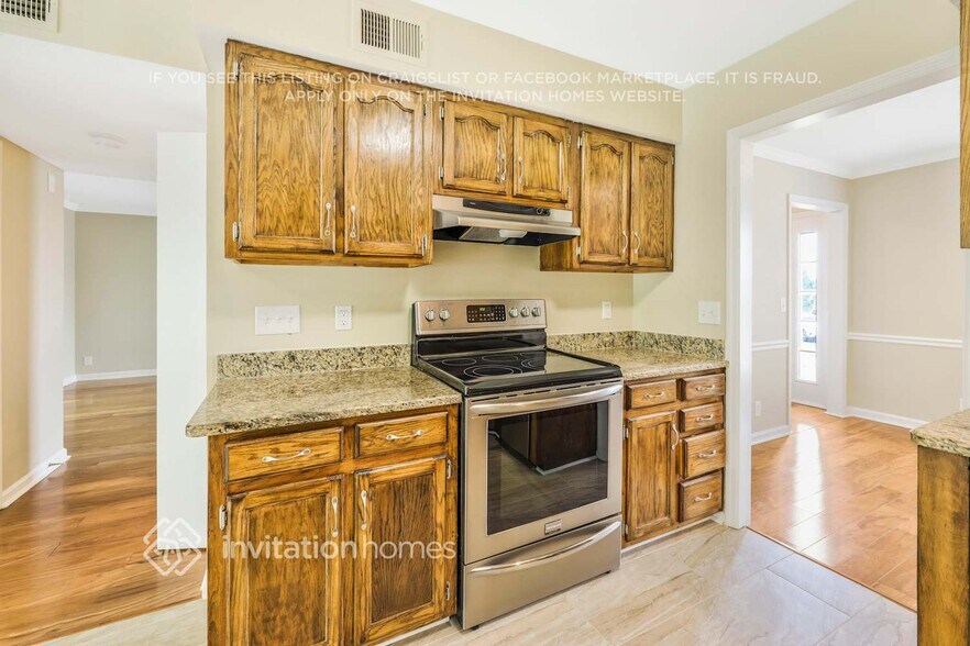 Building Photo - 1428 Calais Ct