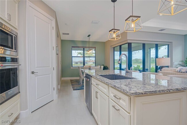 Building Photo - 6217 Harmony Dr