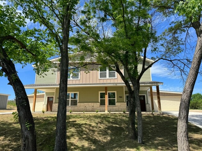 Building Photo - New Build - Peaster ISD - HIGH CEILINGS - WATER INCLUDED