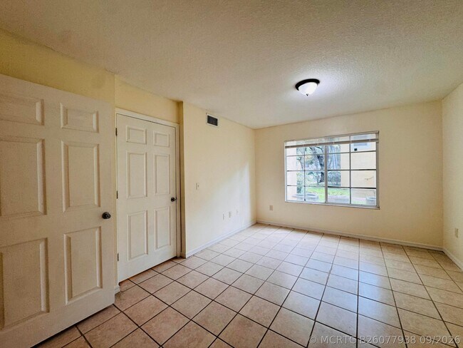 Building Photo - 4271 San Marino Blvd