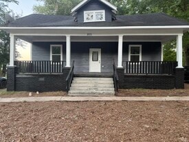 Front Entrance - 805 Libby St W