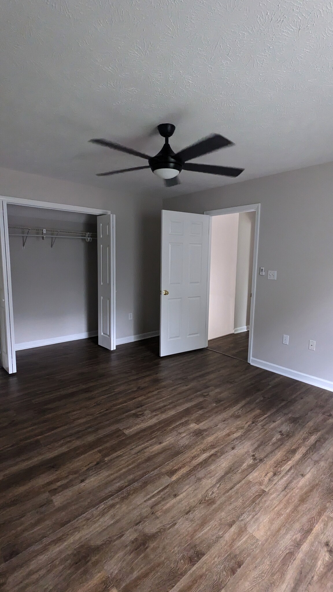 Building Photo - 711 Panther Creek Ct