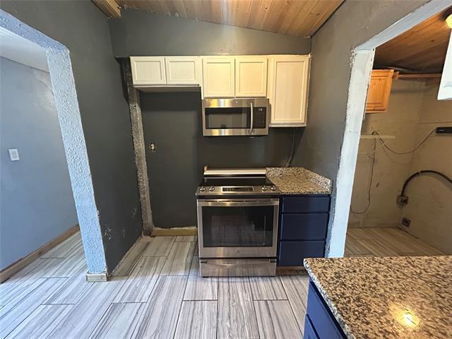 Building Photo - 18049 Cindy's Ln