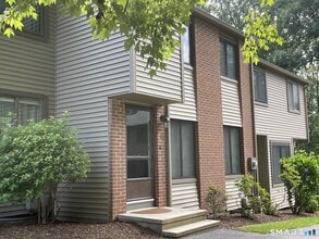 Building Photo - 40 Conestoga Way