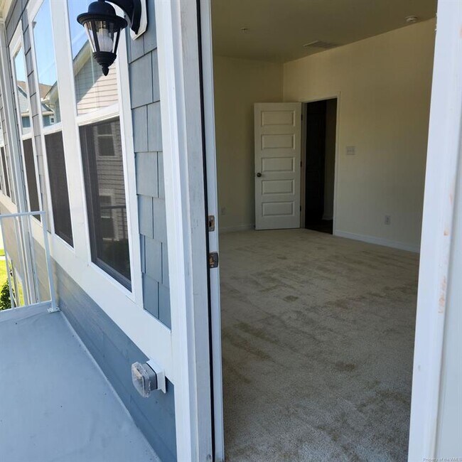 Building Photo - 4159 Northridge St