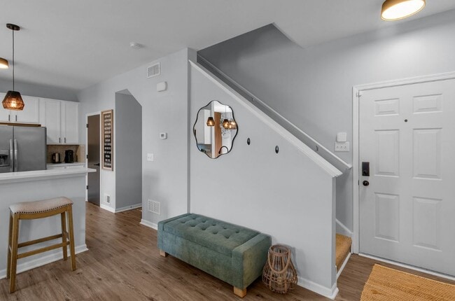 Building Photo - 1221 Courtland Cir