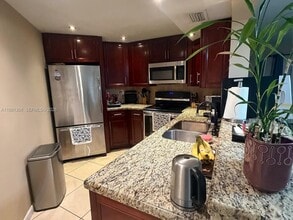 Building Photo - 9715 Fontainebleau Blvd