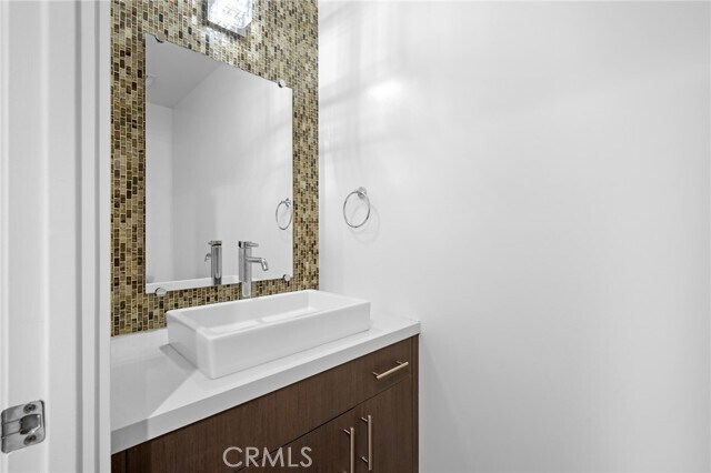 Building Photo - 11023 Fruitland Dr