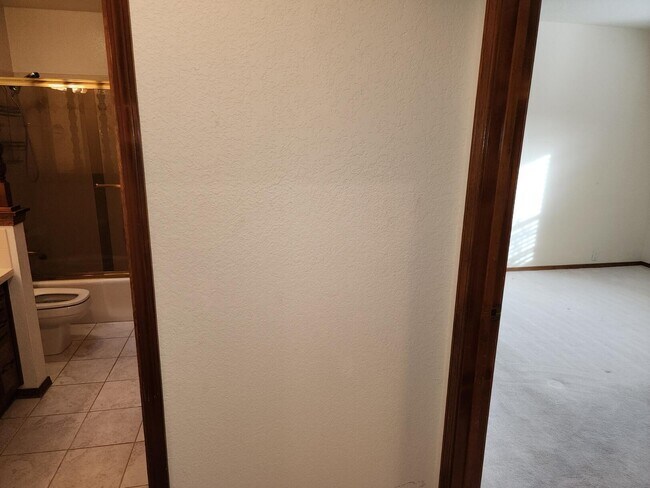 Building Photo - 9335 Admiral Lowell Pl NE