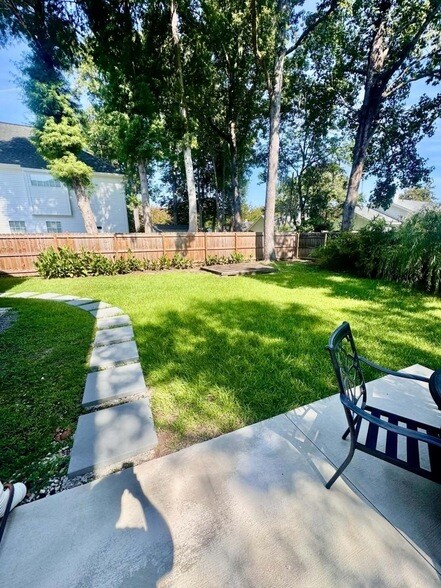 Building Photo - 94 Blairmore Dr