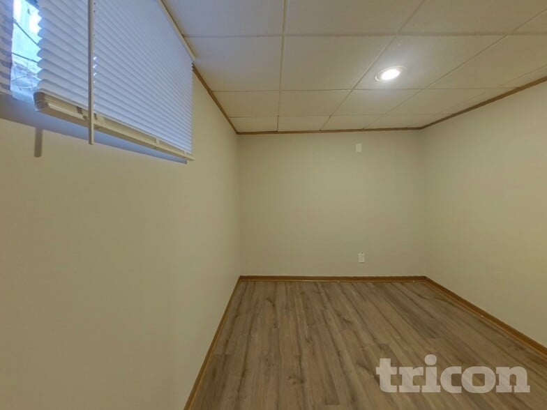 Building Photo - 1000 Concordia Ave