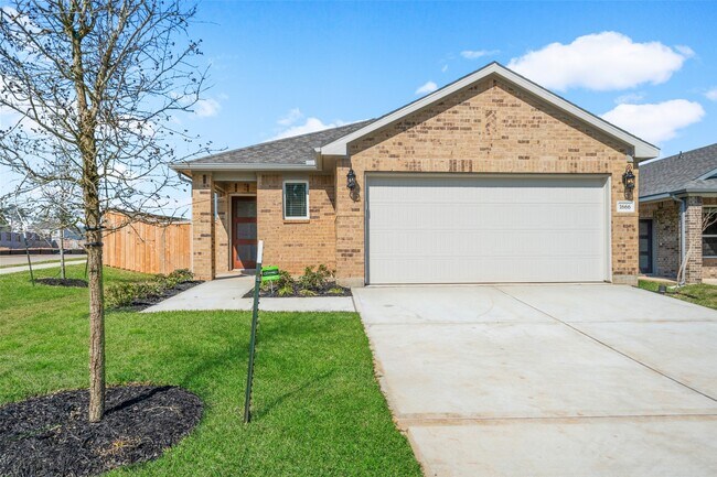 Building Photo - 1666 Shae Oak Ln