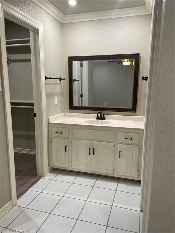 Building Photo - 8908 Stoney Hedge Dr