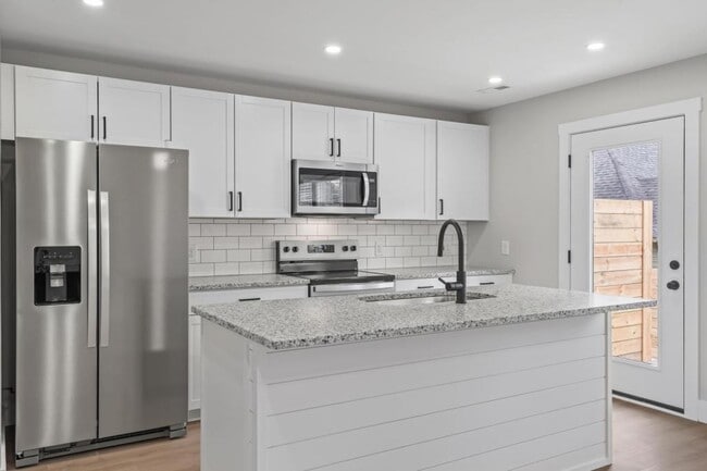 Building Photo - 116 Shipman Dr