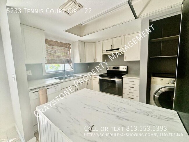 Building Photo - Spacious 2-Bedroom Condo in Prime Tampa Lo...
