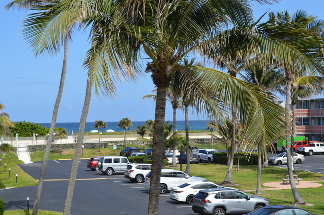 Building Photo - 2545 S Ocean Blvd