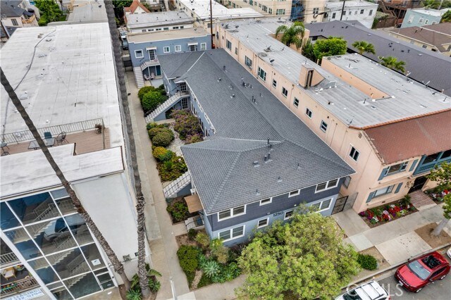 Building Photo - 1250 E 1st St