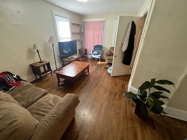 Building Photo - 2768-70 N. Booth St.