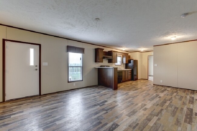 Building Photo - 106 Luart Dr