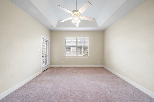 Building Photo - 2865 Westhollow Dr