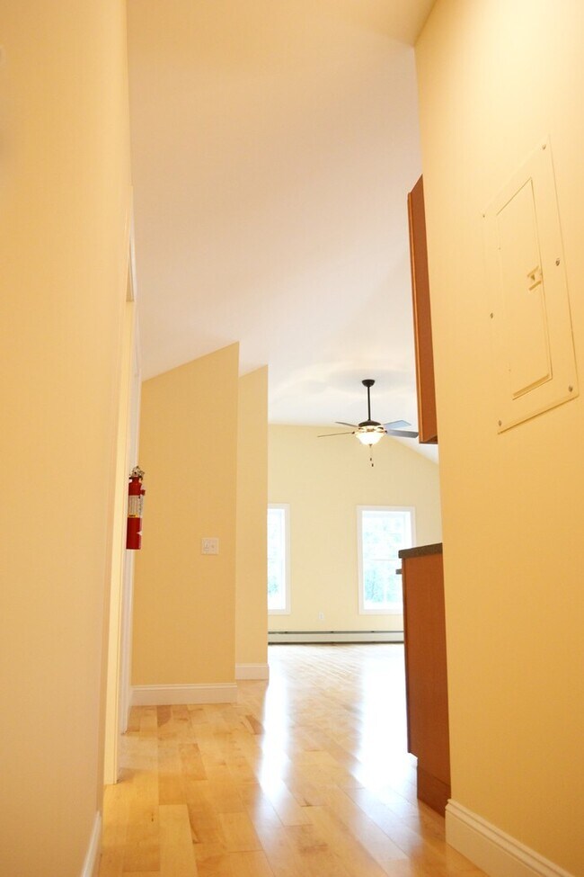 Building Photo - 277/279 North Street