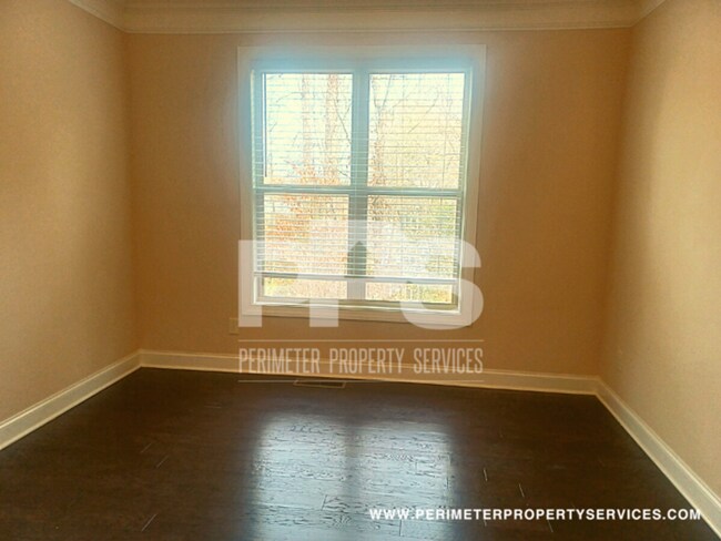 Building Photo - Dream house!! Come see it today!!