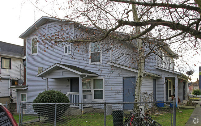 Primary Photo - 2505 E Yesler Way