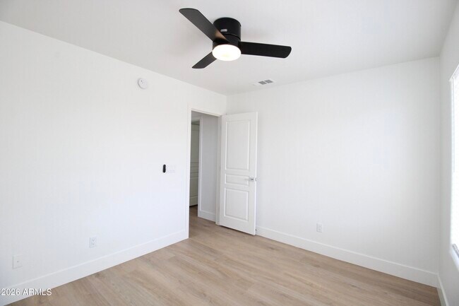 Building Photo - 15019 N 100th Way